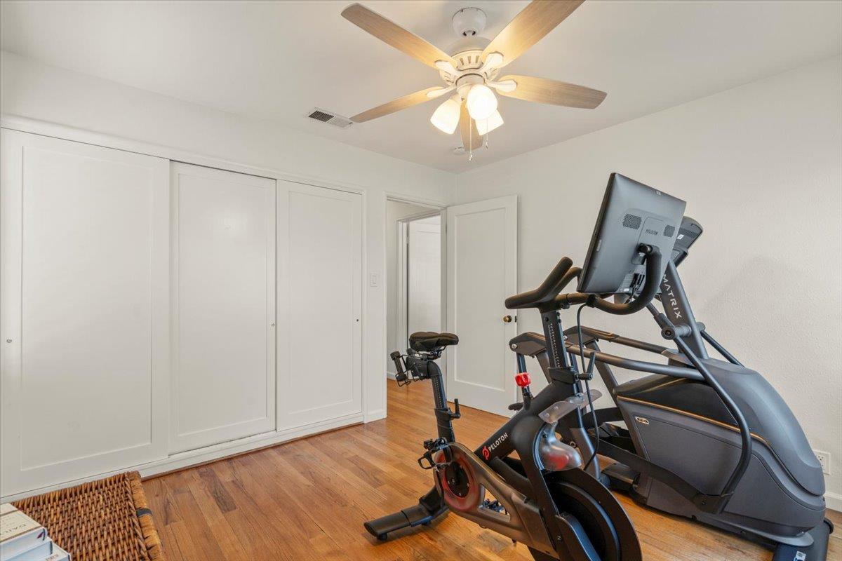 Detail Gallery Image 24 of 35 For 405 Bradley Ave, San Jose,  CA 95128 - 4 Beds | 2 Baths