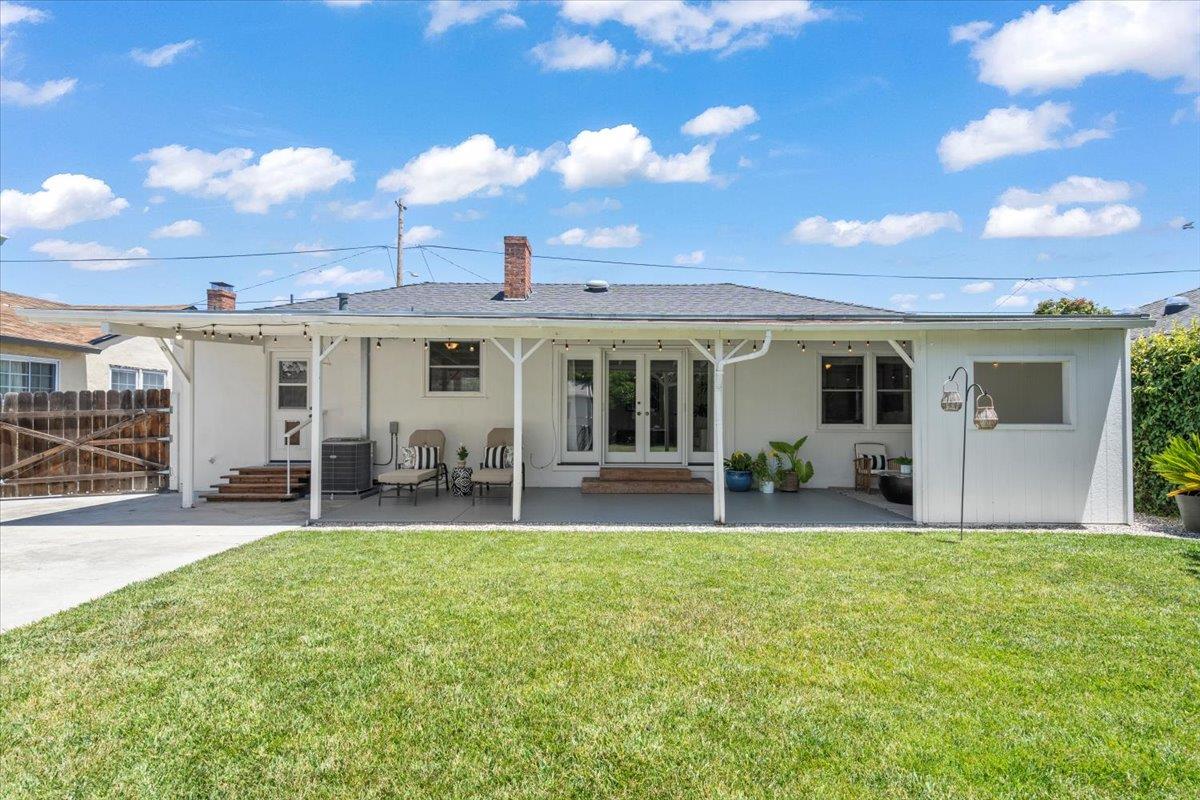 Detail Gallery Image 31 of 35 For 405 Bradley Ave, San Jose,  CA 95128 - 4 Beds | 2 Baths