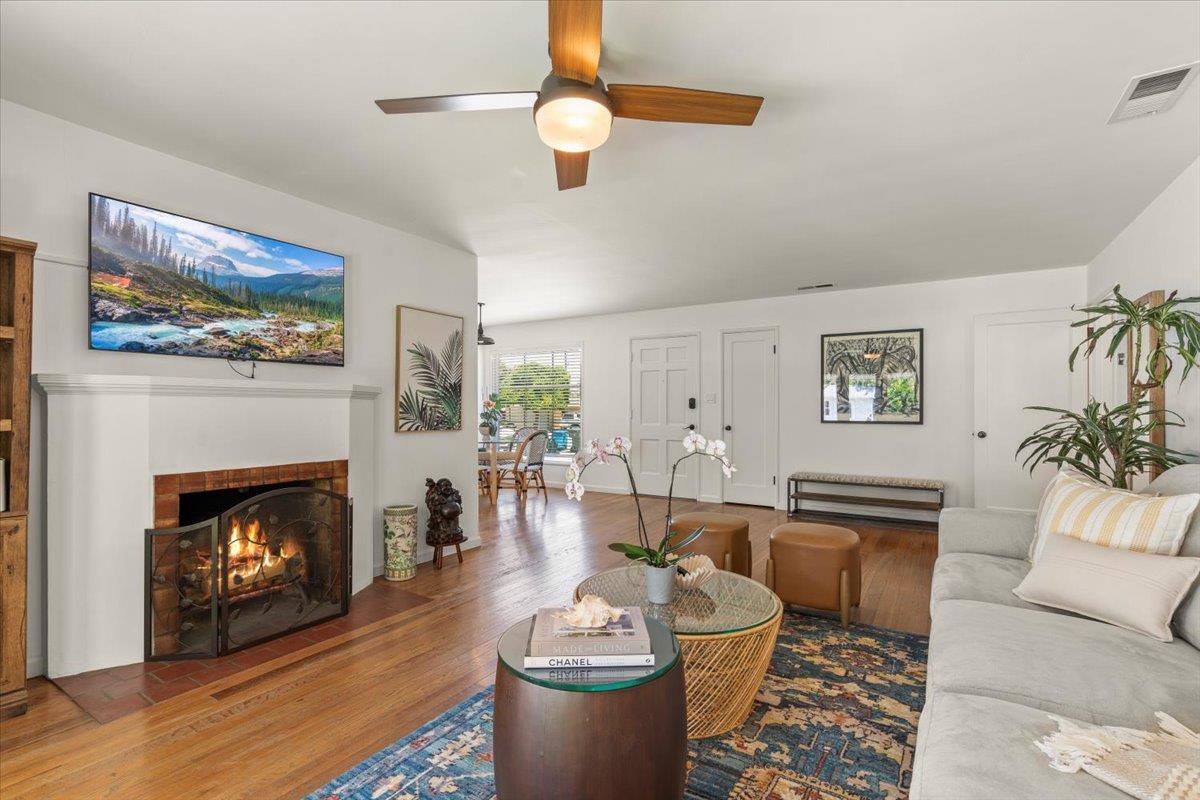 Detail Gallery Image 7 of 35 For 405 Bradley Ave, San Jose,  CA 95128 - 4 Beds | 2 Baths