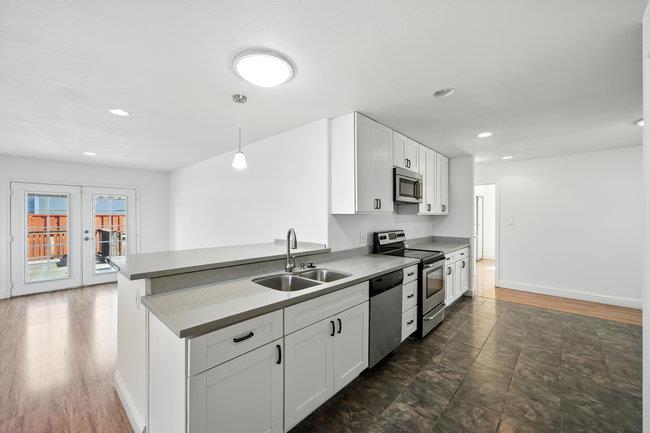 Detail Gallery Image 18 of 46 For 2950 Union Ave, Hayward,  CA 94541 - 3 Beds | 2 Baths