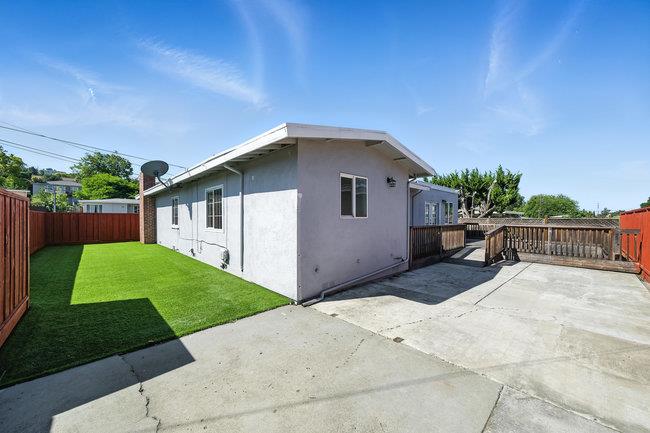 Detail Gallery Image 37 of 46 For 2950 Union Ave, Hayward,  CA 94541 - 3 Beds | 2 Baths