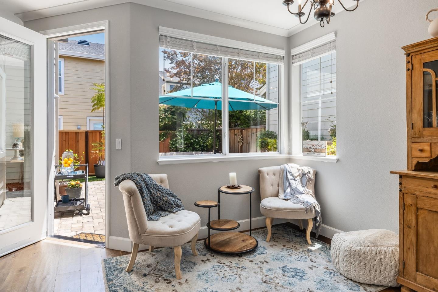 Detail Gallery Image 16 of 44 For 410 Krystallos Ln, Redwood City,  CA 94065 - 4 Beds | 2/1 Baths
