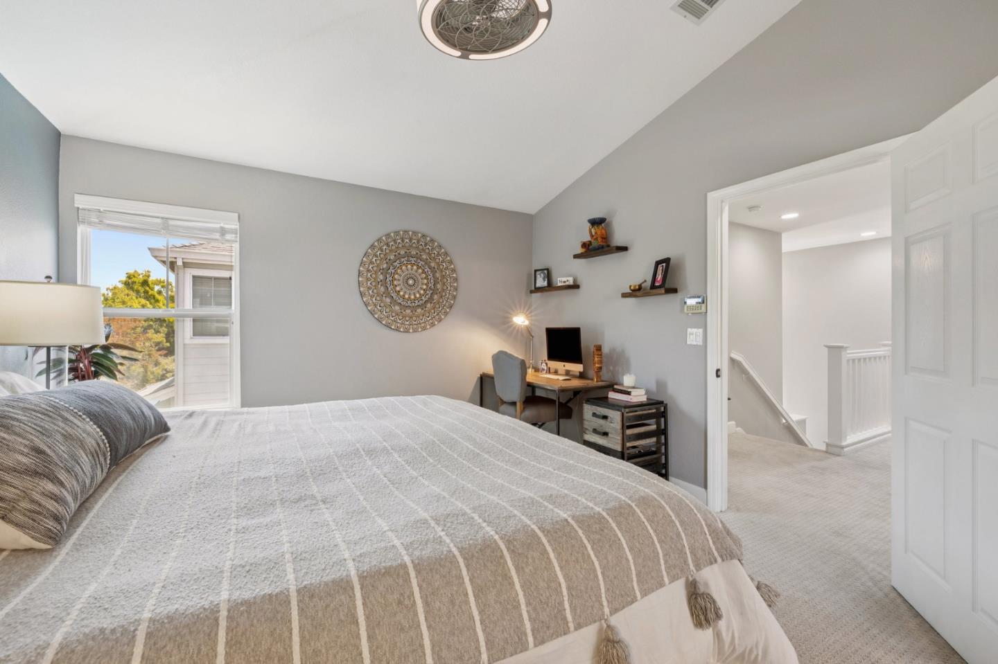 Detail Gallery Image 25 of 44 For 410 Krystallos Ln, Redwood City,  CA 94065 - 4 Beds | 2/1 Baths