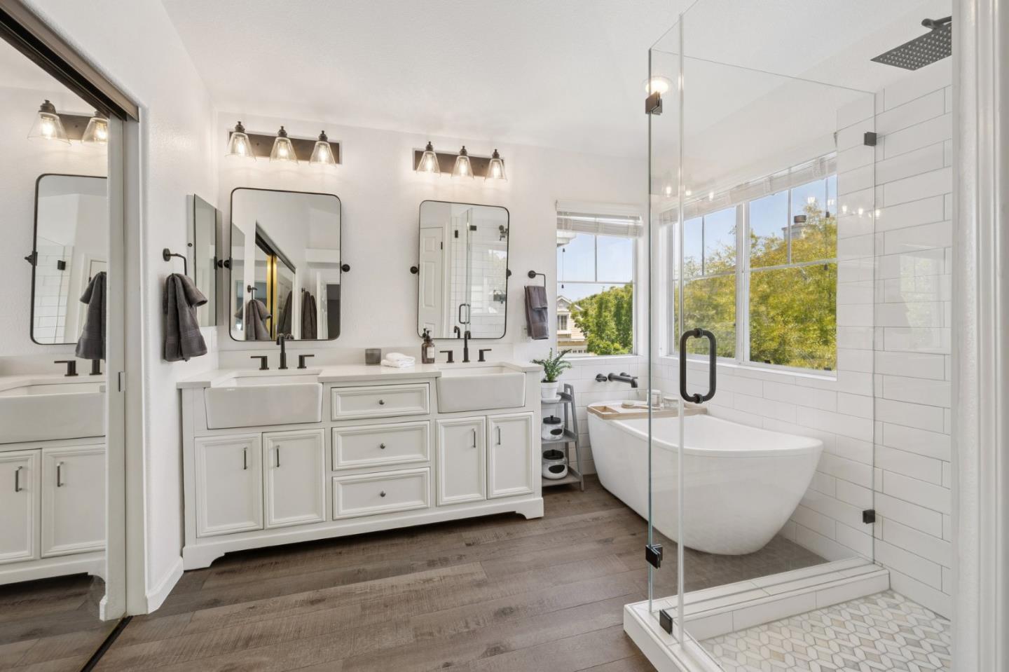 Detail Gallery Image 27 of 44 For 410 Krystallos Ln, Redwood City,  CA 94065 - 4 Beds | 2/1 Baths