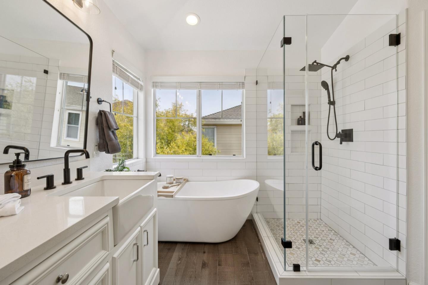 Detail Gallery Image 28 of 44 For 410 Krystallos Ln, Redwood City,  CA 94065 - 4 Beds | 2/1 Baths