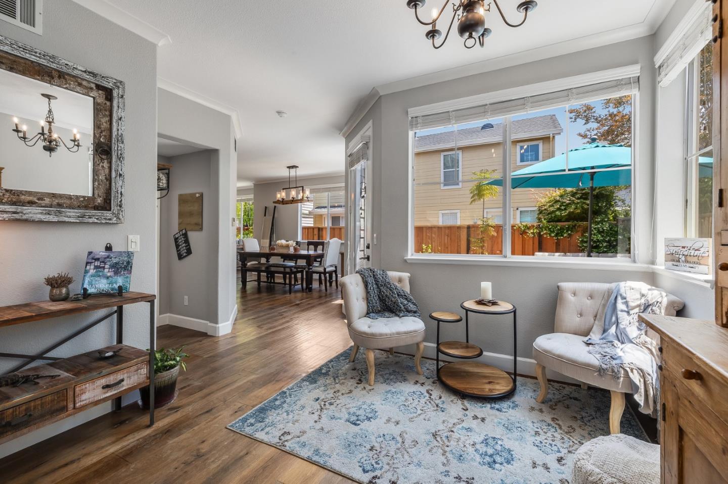Detail Gallery Image 7 of 44 For 410 Krystallos Ln, Redwood City,  CA 94065 - 4 Beds | 2/1 Baths