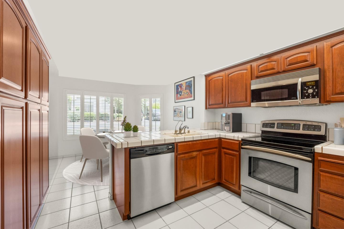 Detail Gallery Image 8 of 24 For 7648 Falkirk Dr, San Jose,  CA 95135 - 2 Beds | 2 Baths