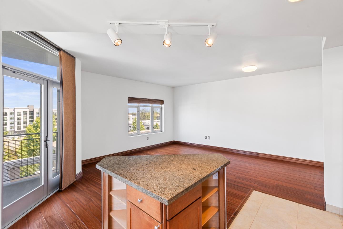 Detail Gallery Image 12 of 27 For 175 W Saint James St #506,  San Jose,  CA 95110 - 2 Beds | 2 Baths