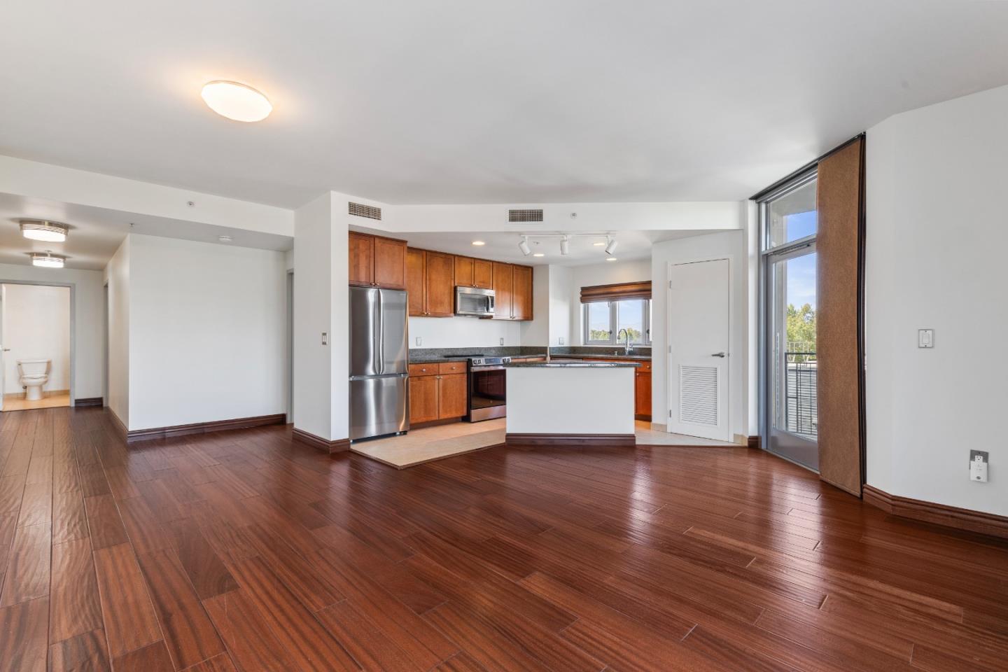 Detail Gallery Image 4 of 27 For 175 W Saint James St #506,  San Jose,  CA 95110 - 2 Beds | 2 Baths