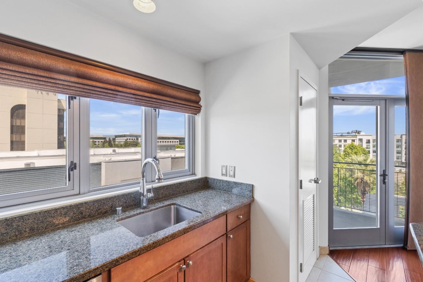 Detail Gallery Image 7 of 27 For 175 W Saint James St #506,  San Jose,  CA 95110 - 2 Beds | 2 Baths