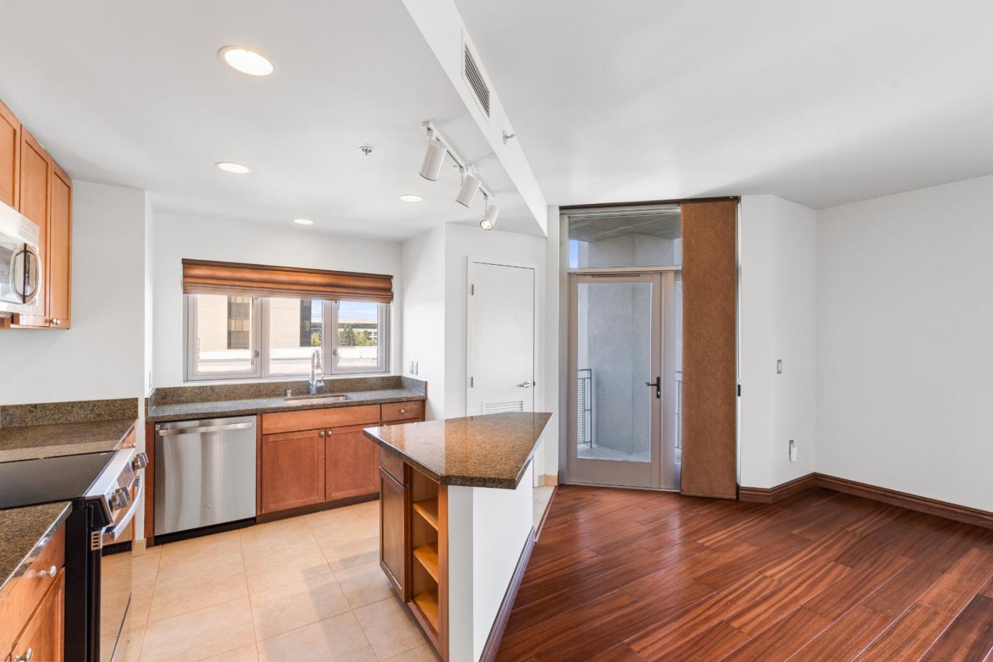 Detail Gallery Image 9 of 27 For 175 W Saint James St #506,  San Jose,  CA 95110 - 2 Beds | 2 Baths