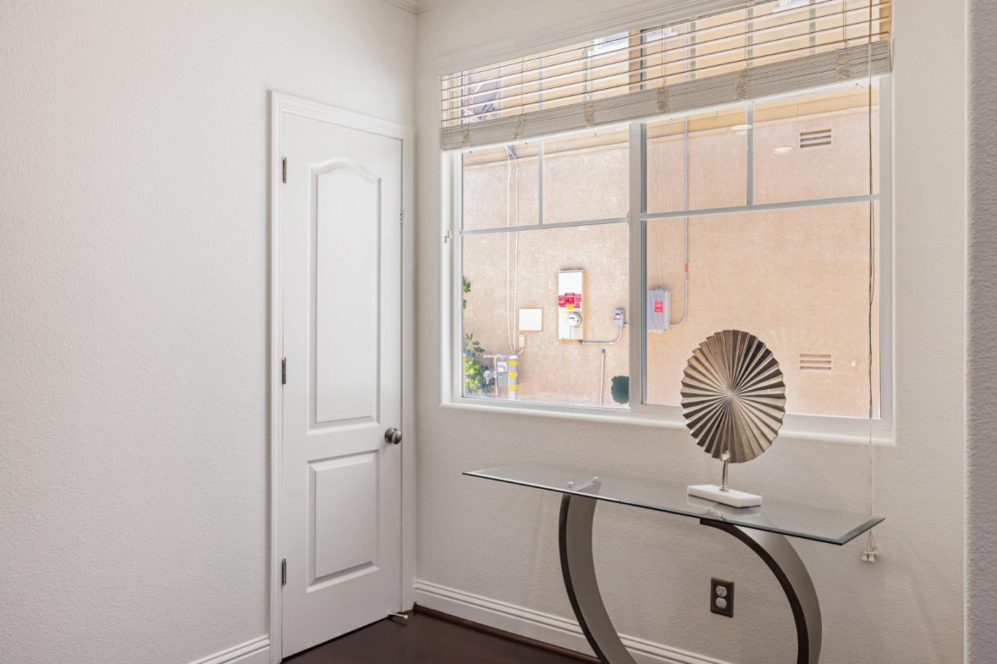 Detail Gallery Image 14 of 34 For 8940 Acorn Way, Gilroy,  CA 95020 - 4 Beds | 2/1 Baths