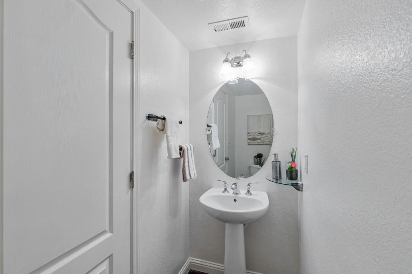 Detail Gallery Image 25 of 34 For 8940 Acorn Way, Gilroy,  CA 95020 - 4 Beds | 2/1 Baths