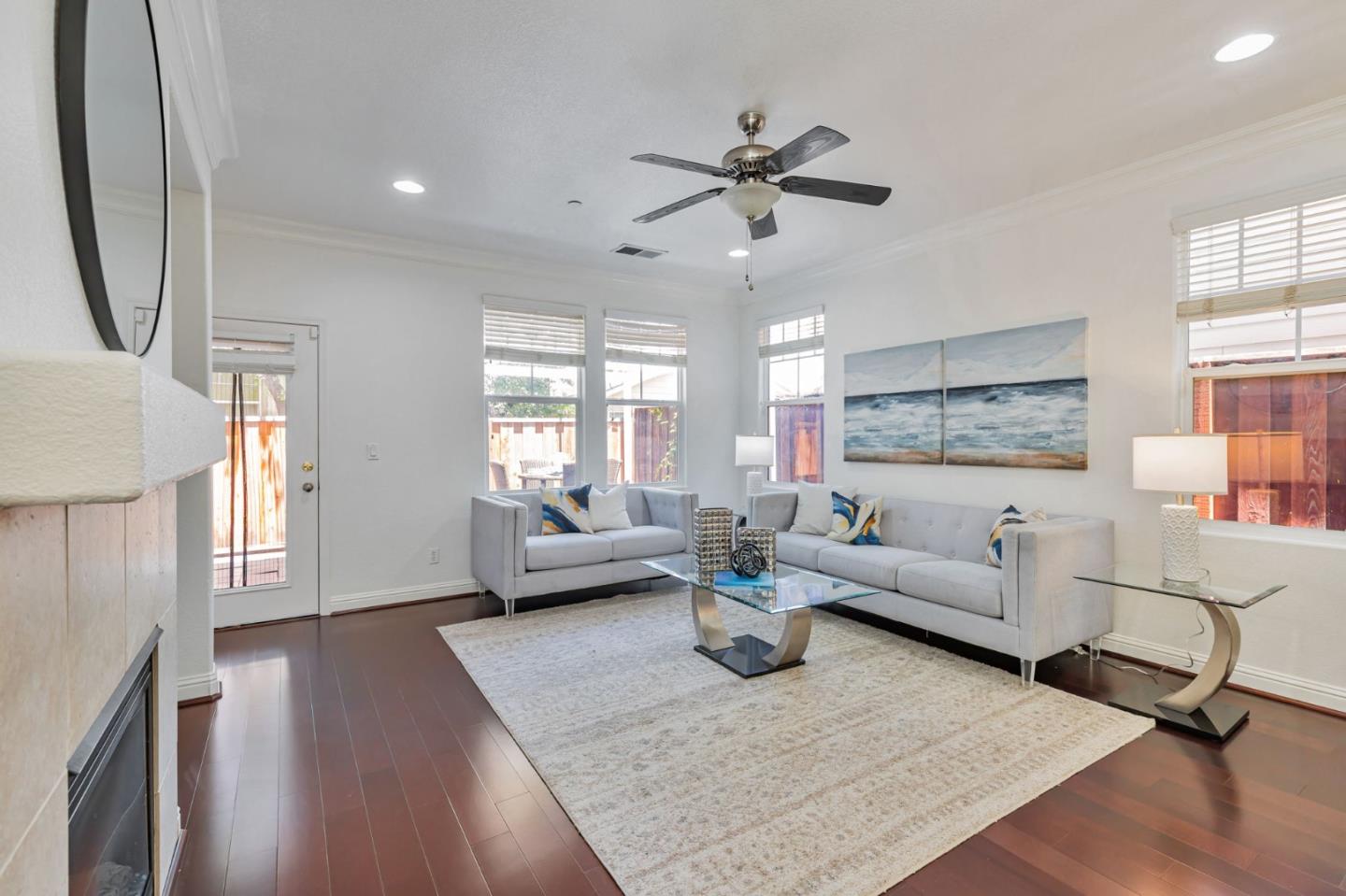Detail Gallery Image 7 of 34 For 8940 Acorn Way, Gilroy,  CA 95020 - 4 Beds | 2/1 Baths