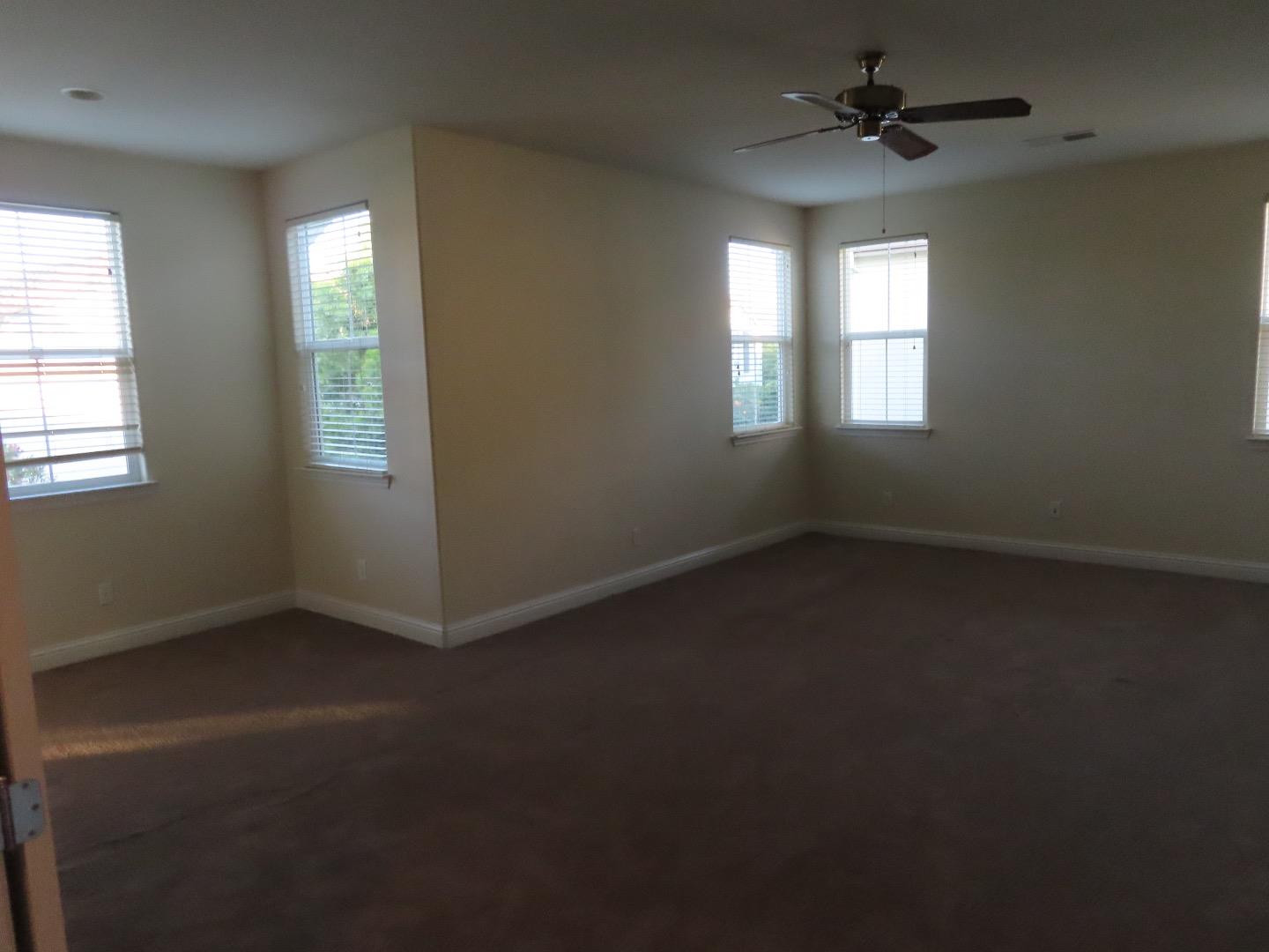 Detail Gallery Image 14 of 15 For 176 N Sierra Madre St, Tracy,  CA 95391 - 4 Beds | 3/1 Baths