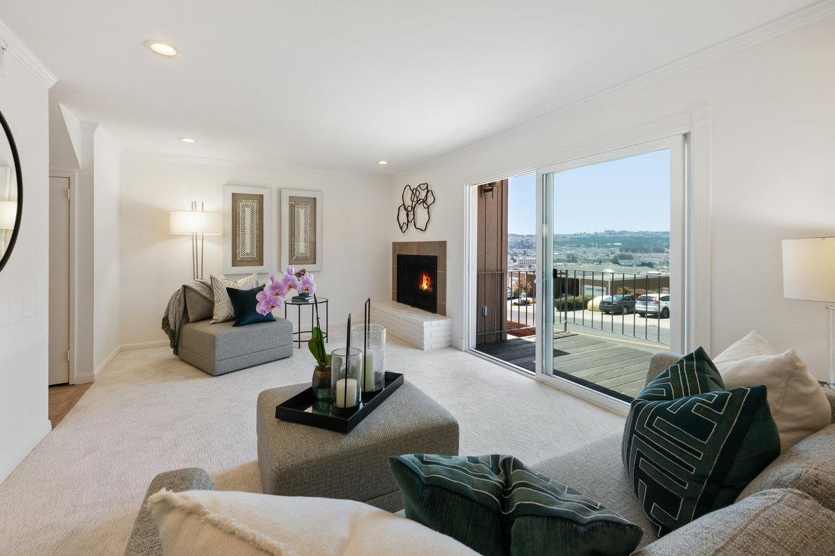 Detail Gallery Image 12 of 38 For 858 Stonegate Dr, South San Francisco,  CA 94080 - 3 Beds | 1/2 Baths