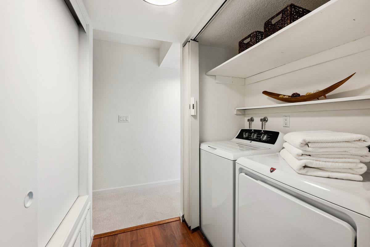 Detail Gallery Image 30 of 38 For 858 Stonegate Dr, South San Francisco,  CA 94080 - 3 Beds | 1/2 Baths