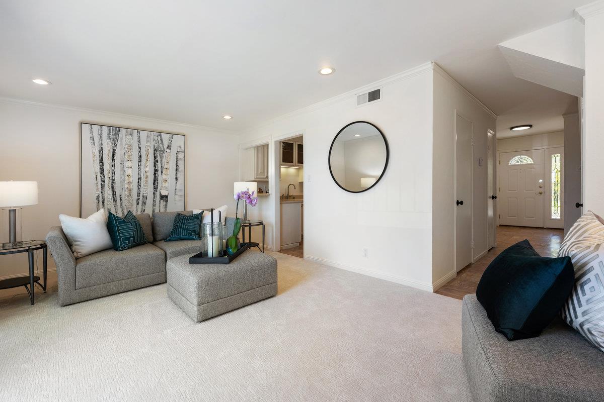 Detail Gallery Image 9 of 38 For 858 Stonegate Dr, South San Francisco,  CA 94080 - 3 Beds | 1/2 Baths