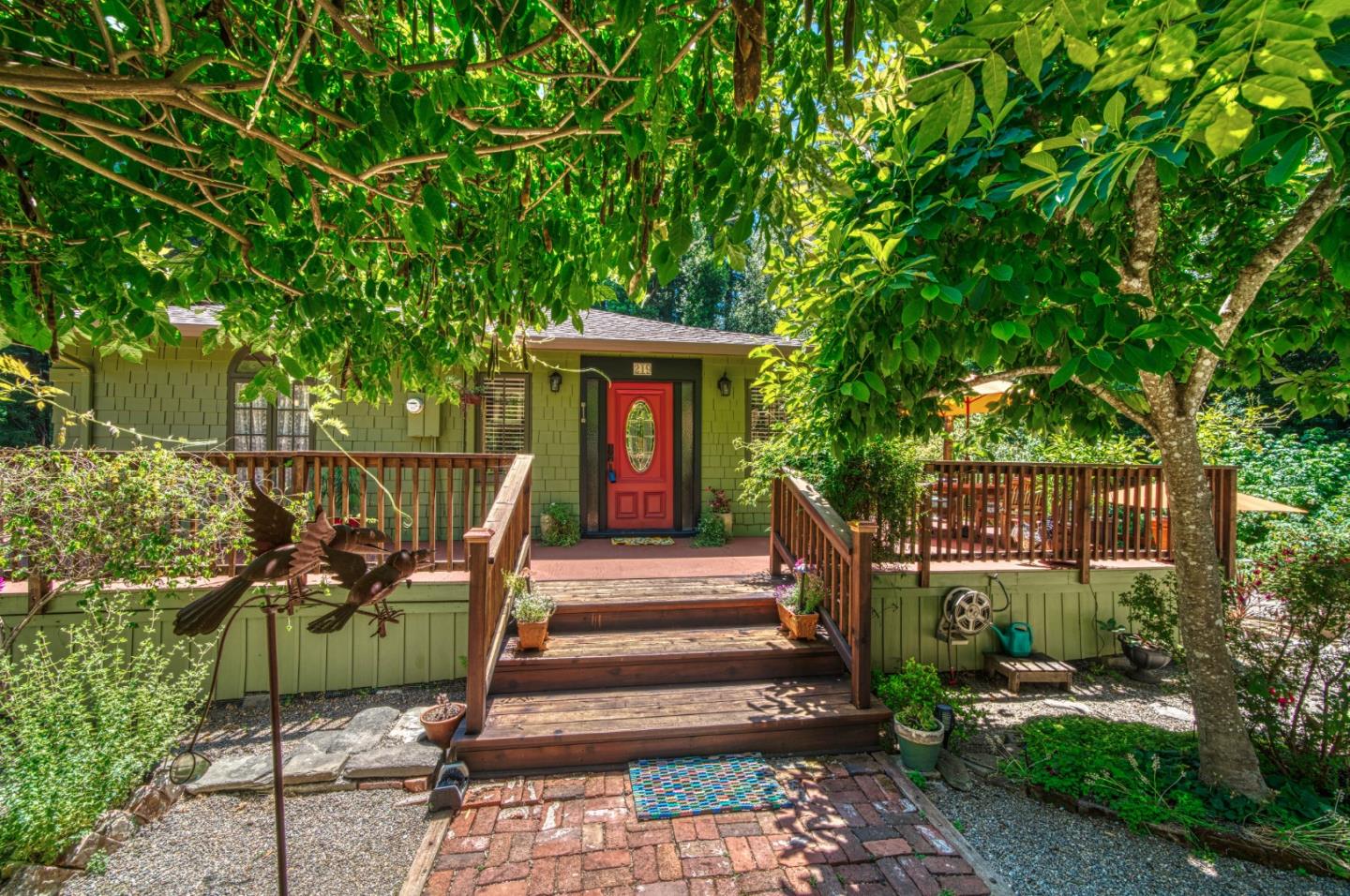 Detail Gallery Image 5 of 71 For 219 Redwood Dr, Felton,  CA 95018 - 3 Beds | 2 Baths