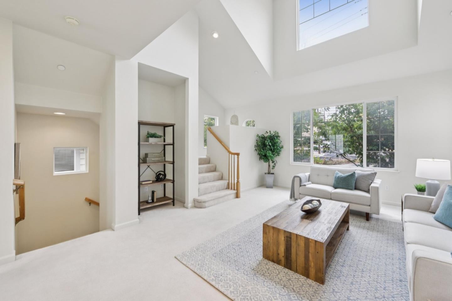 Detail Gallery Image 18 of 37 For 158 Oak Ave, South San Francisco,  CA 94080 - 3 Beds | 3/1 Baths