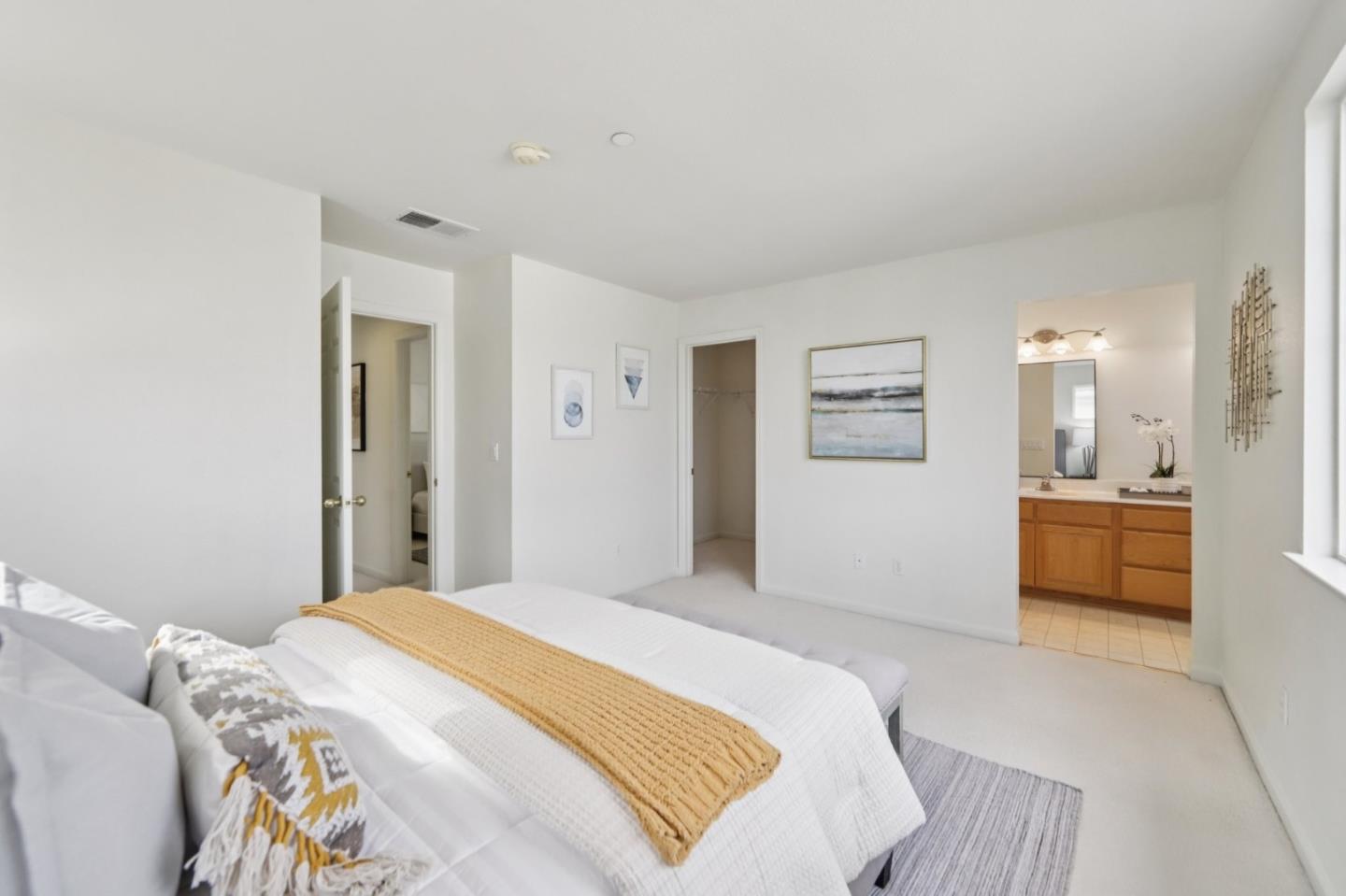 Detail Gallery Image 21 of 37 For 158 Oak Ave, South San Francisco,  CA 94080 - 3 Beds | 3/1 Baths
