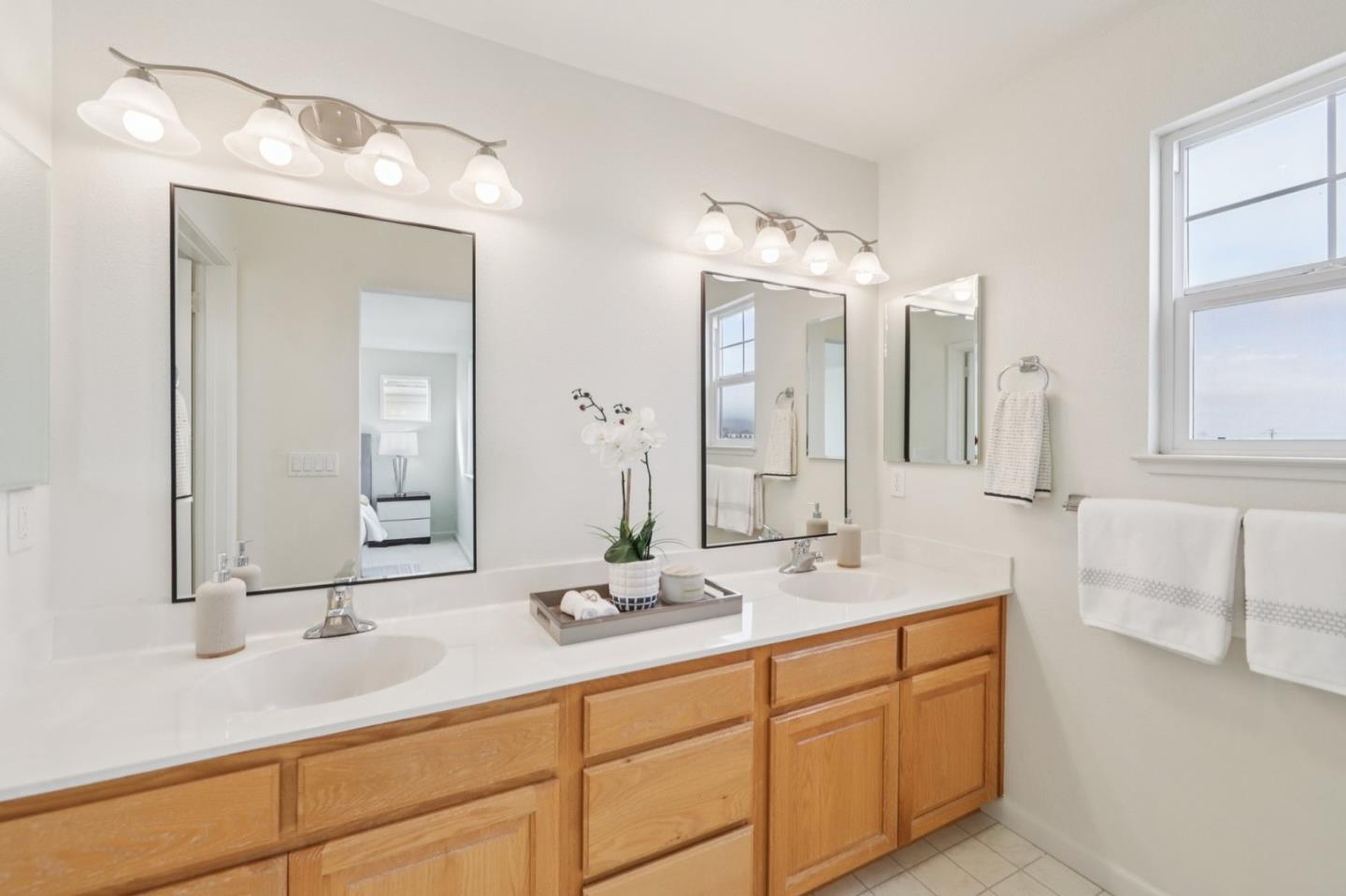 Detail Gallery Image 30 of 37 For 158 Oak Ave, South San Francisco,  CA 94080 - 3 Beds | 3/1 Baths