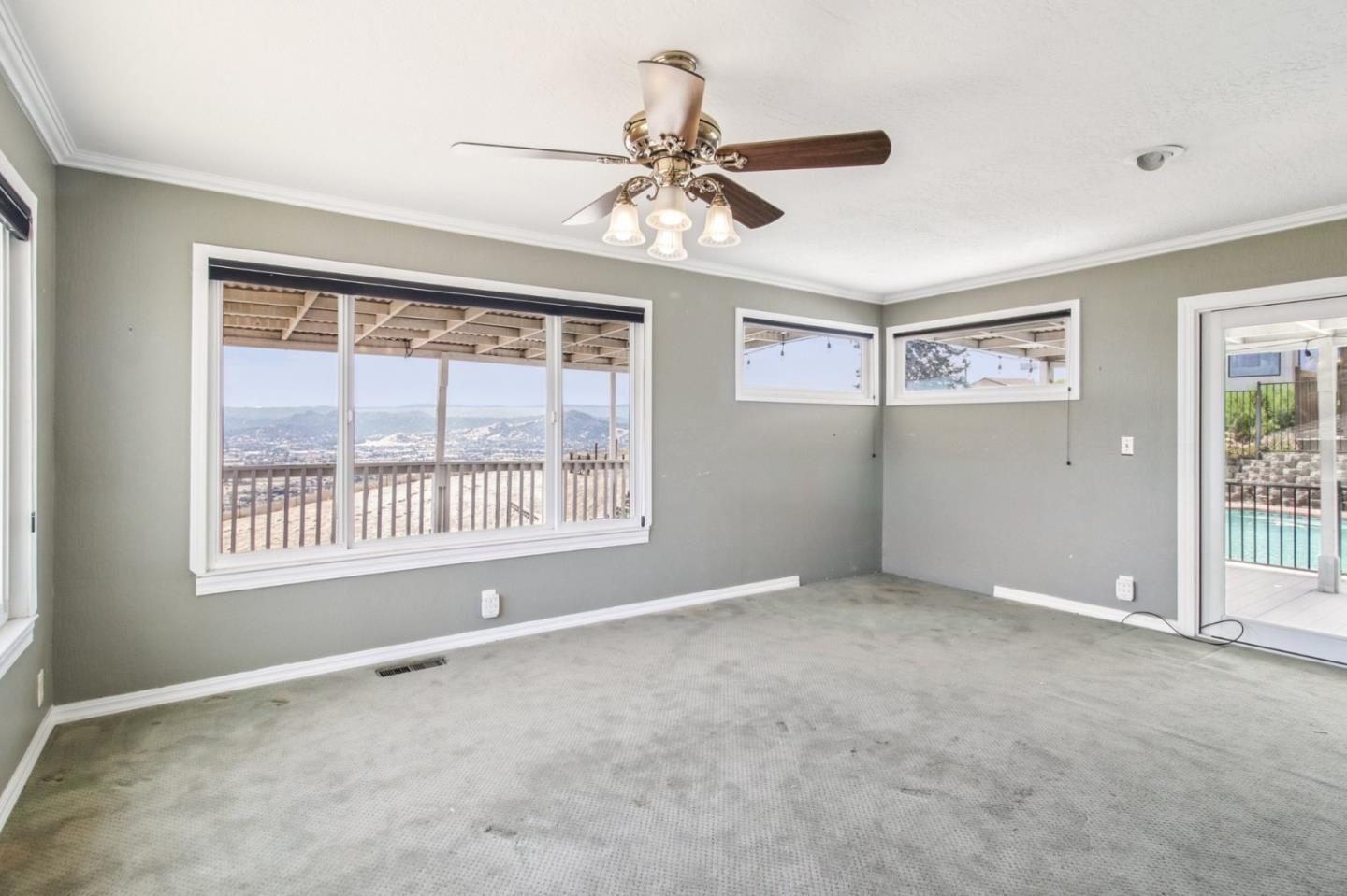 Detail Gallery Image 11 of 36 For 17365 Oak Leaf Dr, Morgan Hill,  CA 95037 - 4 Beds | 2/1 Baths