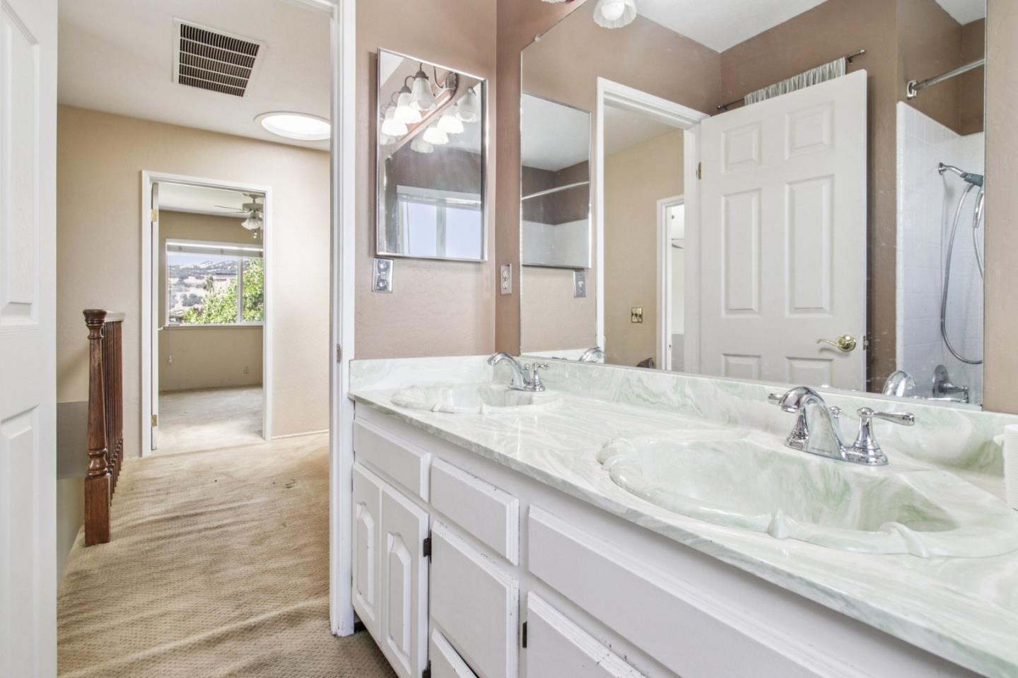 Detail Gallery Image 18 of 36 For 17365 Oak Leaf Dr, Morgan Hill,  CA 95037 - 4 Beds | 2/1 Baths