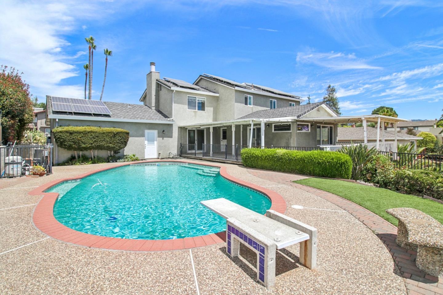 Detail Gallery Image 24 of 36 For 17365 Oak Leaf Dr, Morgan Hill,  CA 95037 - 4 Beds | 2/1 Baths