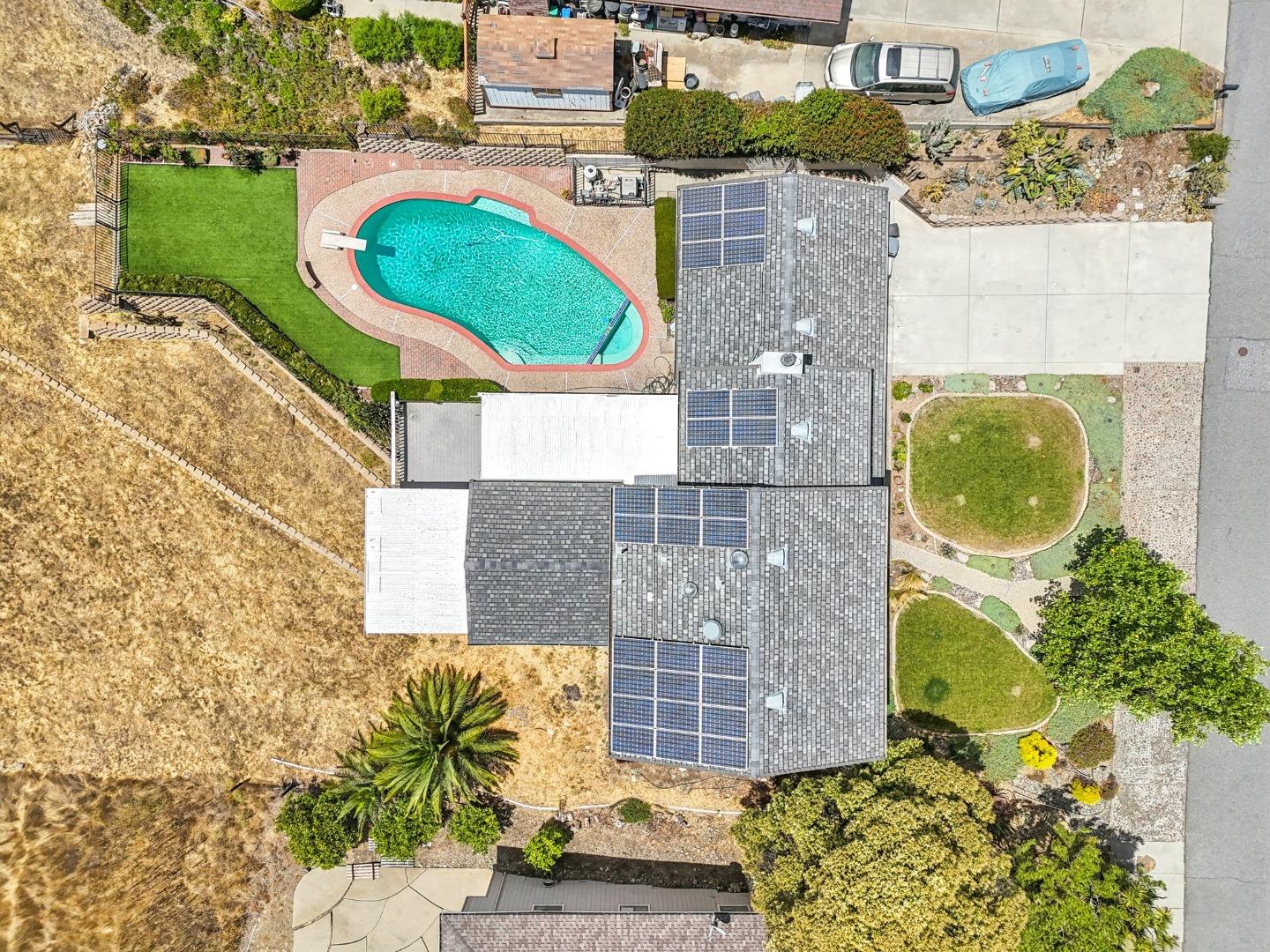 Detail Gallery Image 33 of 36 For 17365 Oak Leaf Dr, Morgan Hill,  CA 95037 - 4 Beds | 2/1 Baths