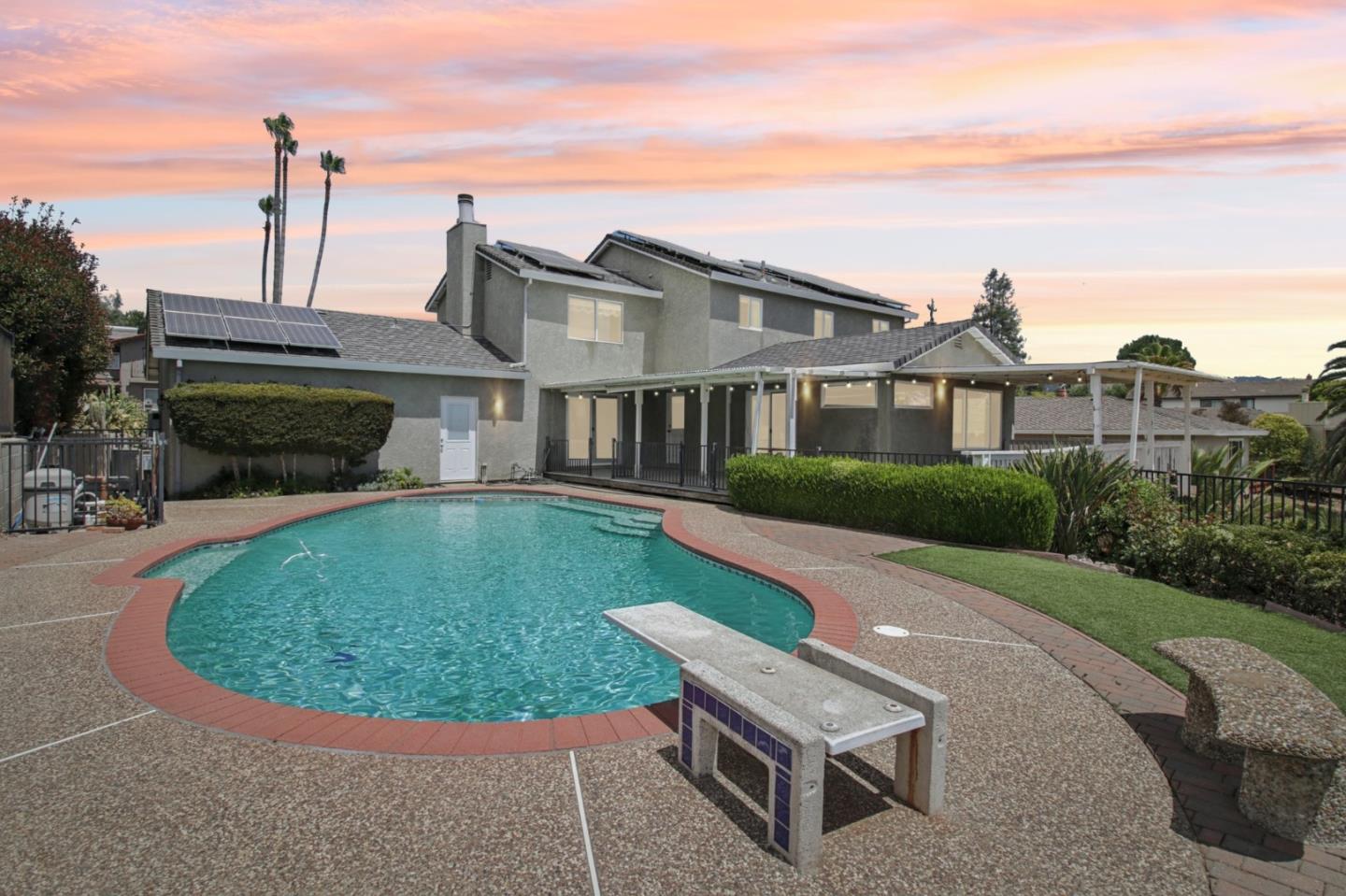 Detail Gallery Image 34 of 36 For 17365 Oak Leaf Dr, Morgan Hill,  CA 95037 - 4 Beds | 2/1 Baths