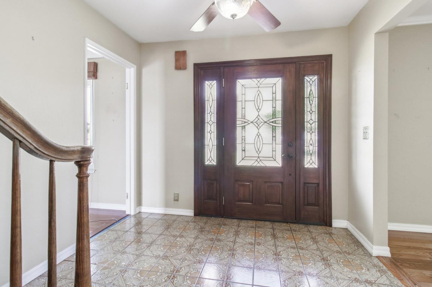 Detail Gallery Image 4 of 36 For 17365 Oak Leaf Dr, Morgan Hill,  CA 95037 - 4 Beds | 2/1 Baths