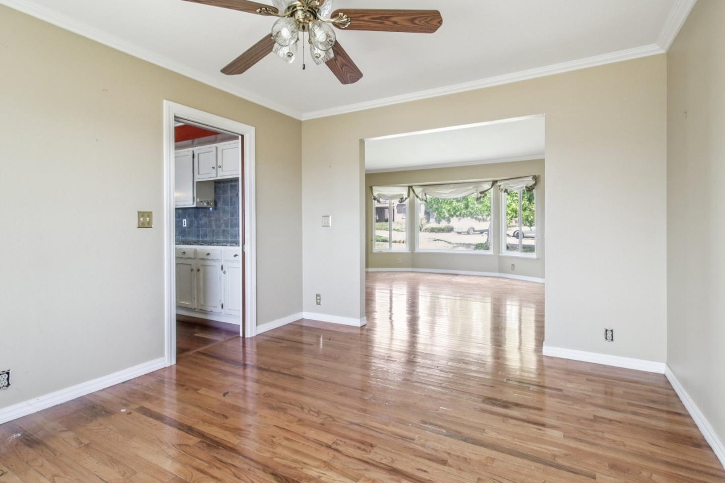 Detail Gallery Image 9 of 36 For 17365 Oak Leaf Dr, Morgan Hill,  CA 95037 - 4 Beds | 2/1 Baths