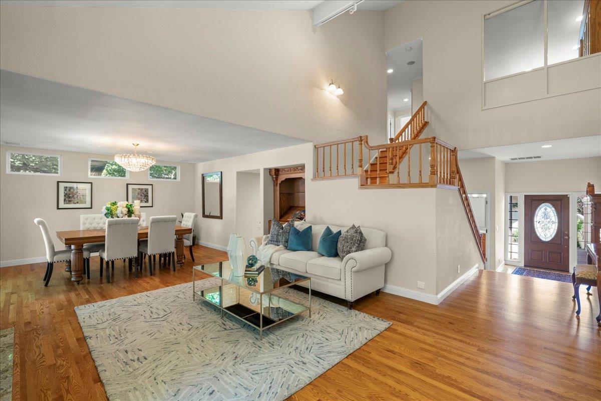 Detail Gallery Image 5 of 27 For 5945 Fiddletown Pl, San Jose,  CA 95120 - 3 Beds | 2/1 Baths