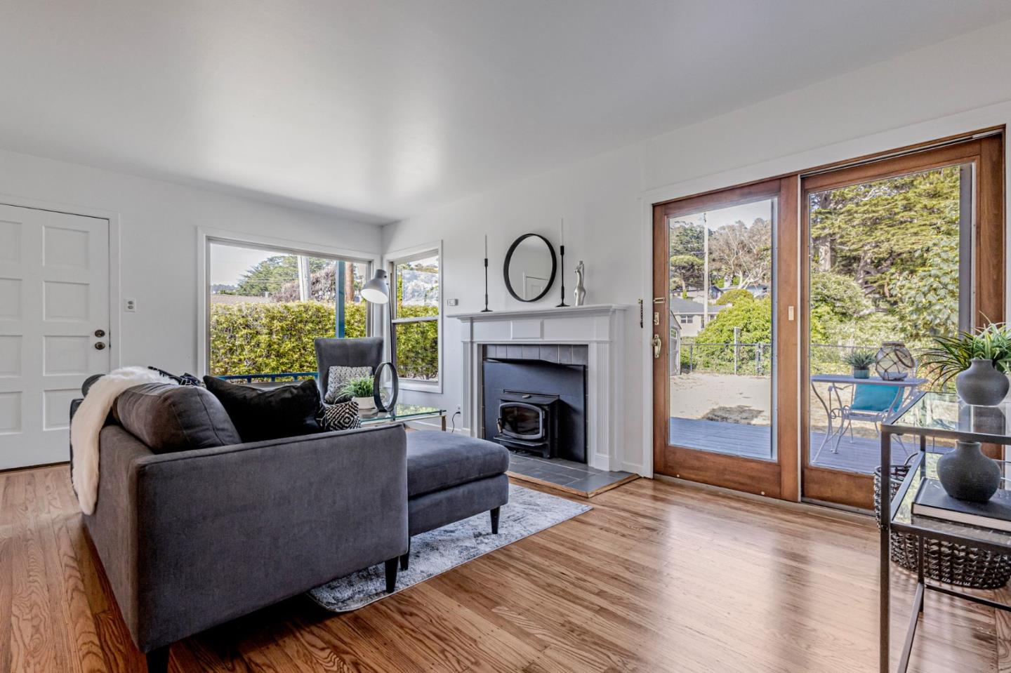 Detail Gallery Image 10 of 74 For 264 Arroyo Dr, Pacifica,  CA 94044 - 3 Beds | 1 Baths