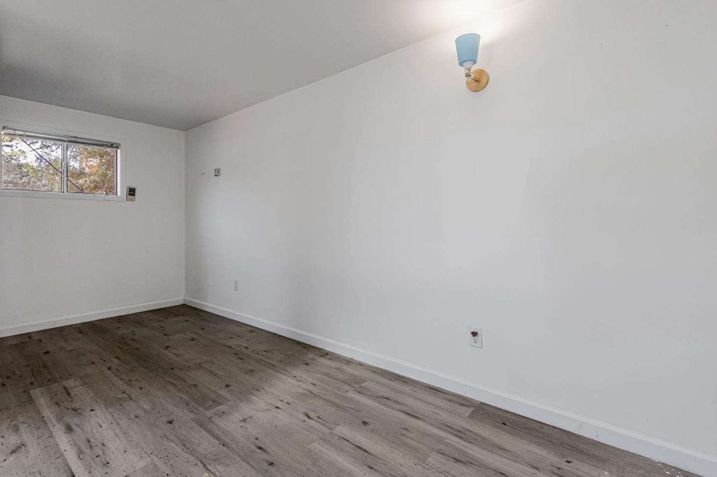 Detail Gallery Image 32 of 74 For 264 Arroyo Dr, Pacifica,  CA 94044 - 3 Beds | 1 Baths