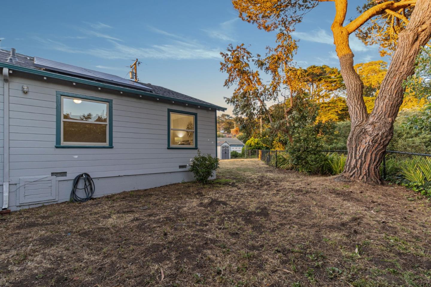 Detail Gallery Image 54 of 74 For 264 Arroyo Dr, Pacifica,  CA 94044 - 3 Beds | 1 Baths