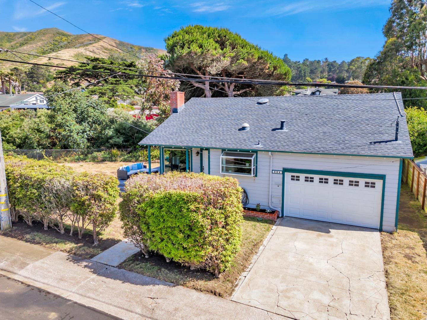 Detail Gallery Image 66 of 74 For 264 Arroyo Dr, Pacifica,  CA 94044 - 3 Beds | 1 Baths