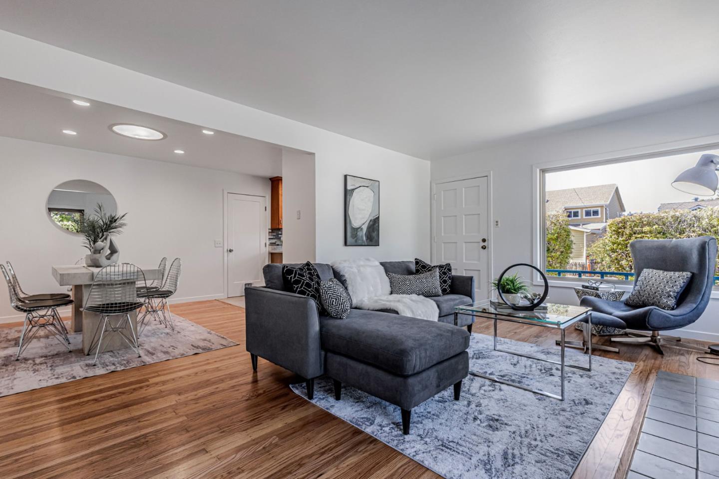Detail Gallery Image 9 of 74 For 264 Arroyo Dr, Pacifica,  CA 94044 - 3 Beds | 1 Baths