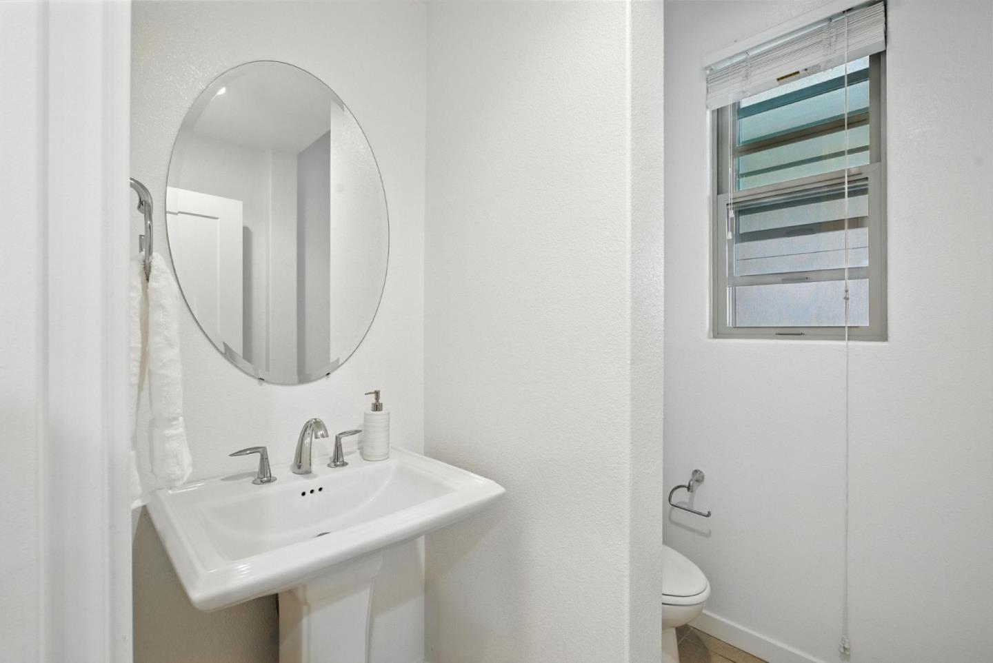 Detail Gallery Image 16 of 61 For 978 Cassia Pl, San Jose,  CA 95131 - 3 Beds | 3/1 Baths