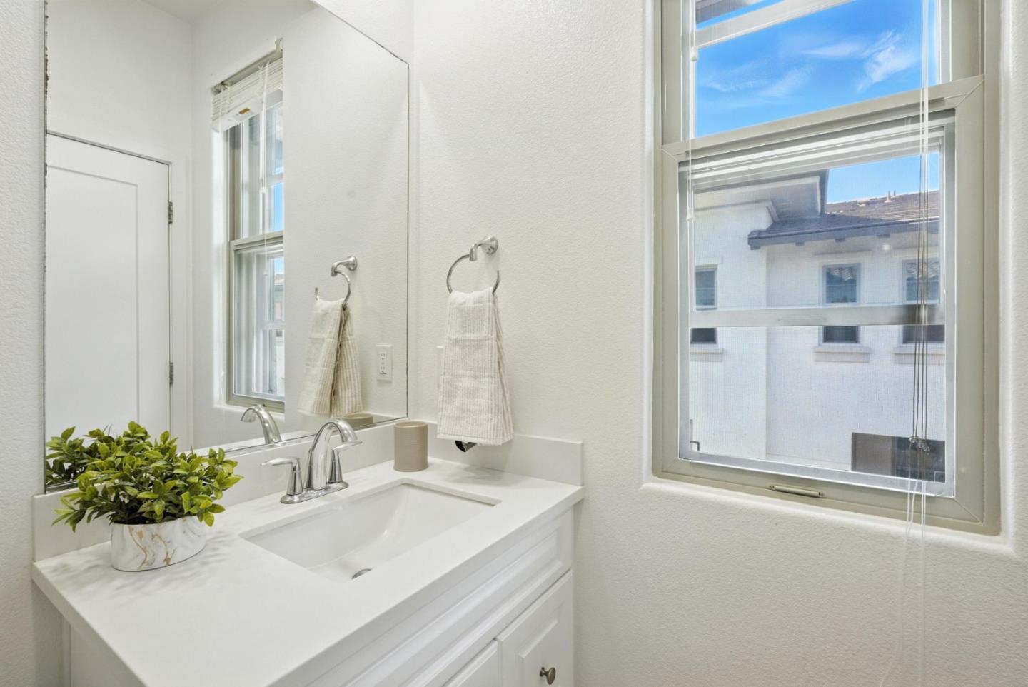 Detail Gallery Image 26 of 61 For 978 Cassia Pl, San Jose,  CA 95131 - 3 Beds | 3/1 Baths