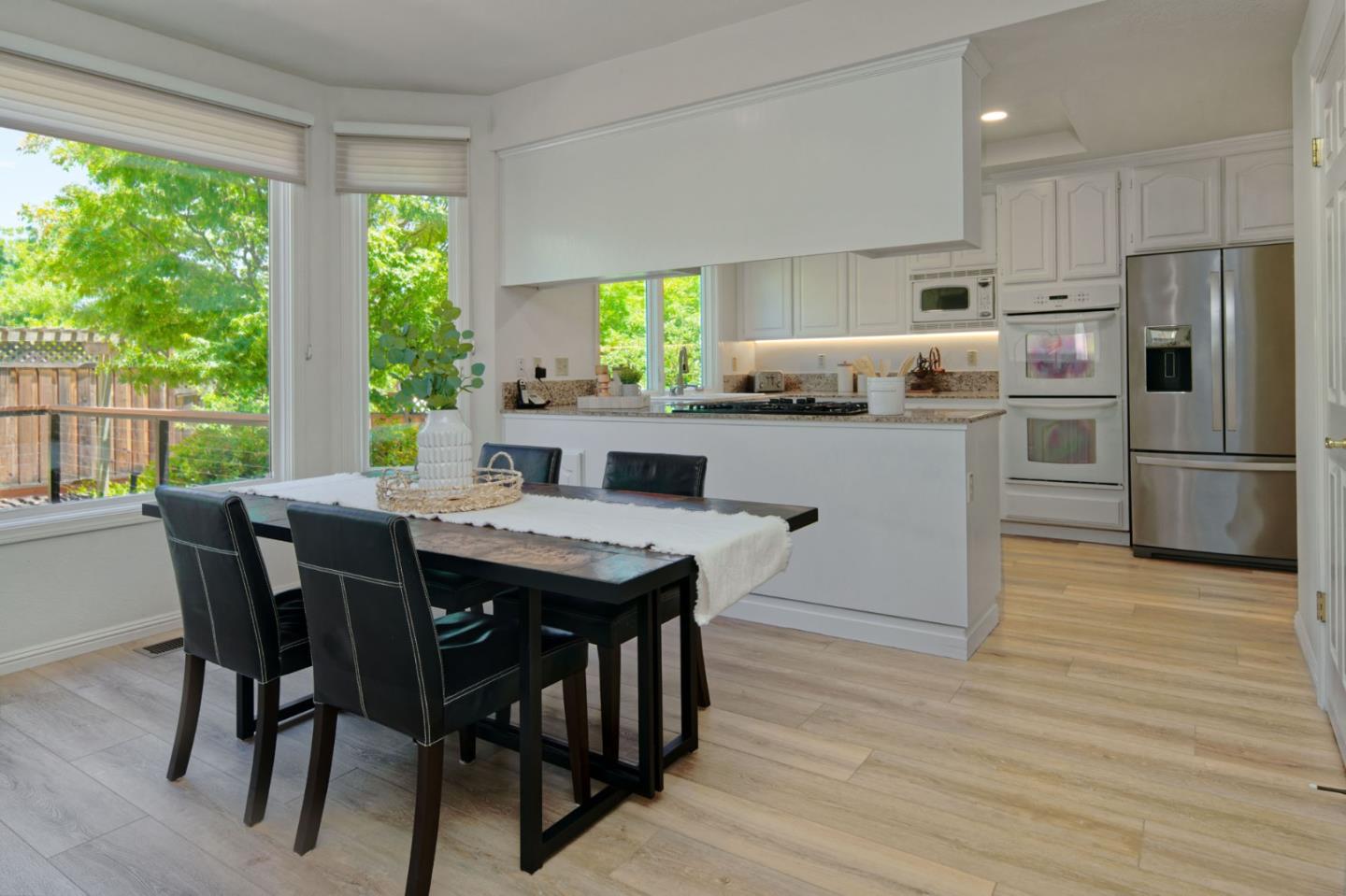 Detail Gallery Image 14 of 57 For 6536 Leyland Park Dr, San Jose,  CA 95120 - 4 Beds | 2/1 Baths