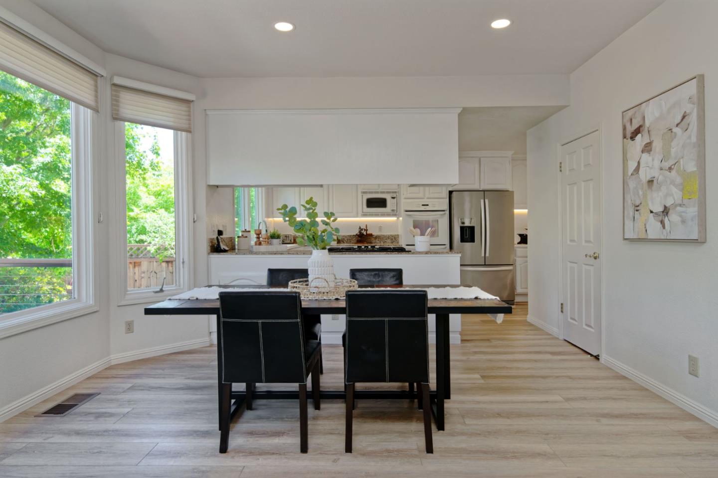 Detail Gallery Image 15 of 57 For 6536 Leyland Park Dr, San Jose,  CA 95120 - 4 Beds | 2/1 Baths
