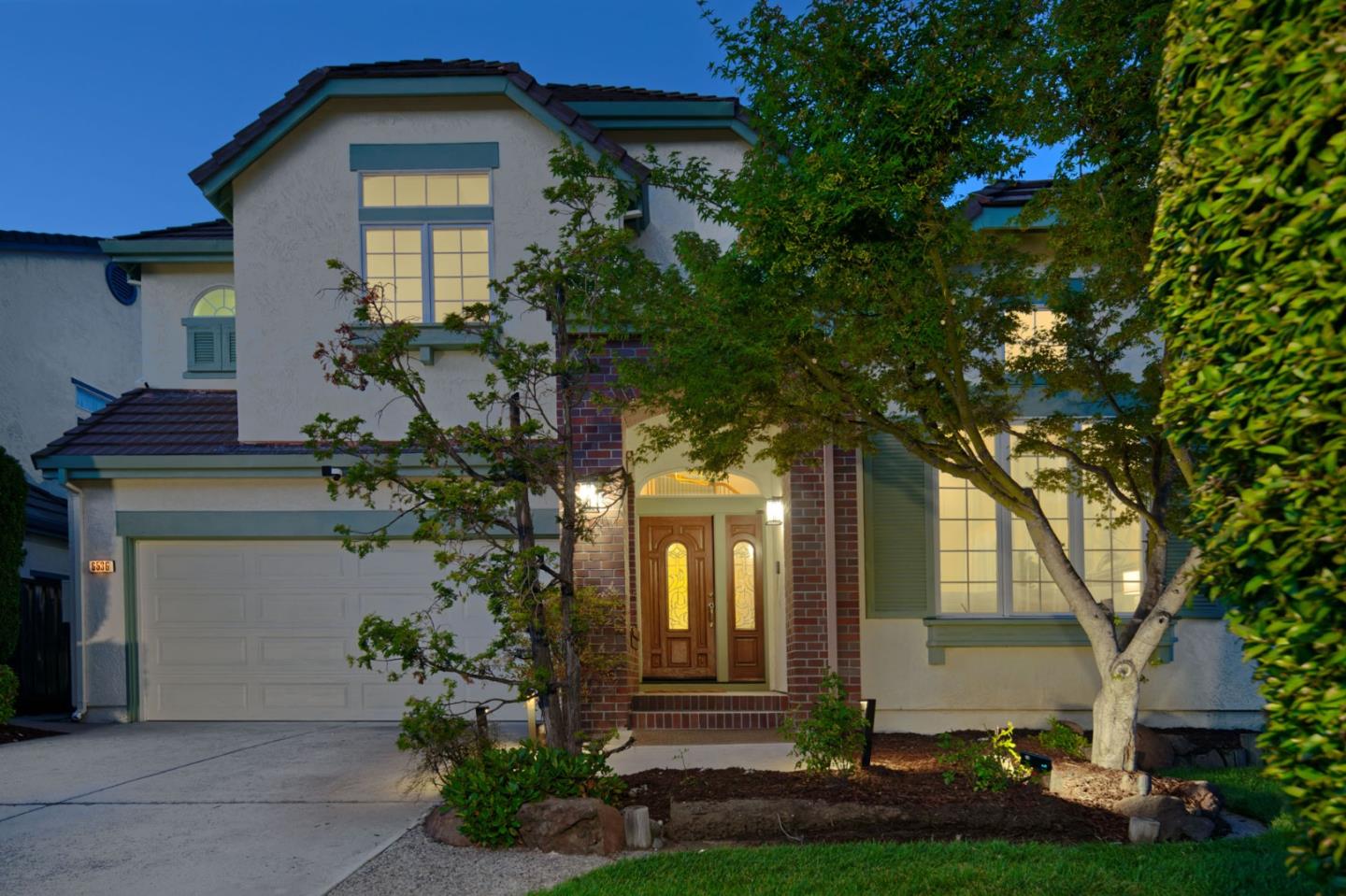 Detail Gallery Image 2 of 57 For 6536 Leyland Park Dr, San Jose,  CA 95120 - 4 Beds | 2/1 Baths