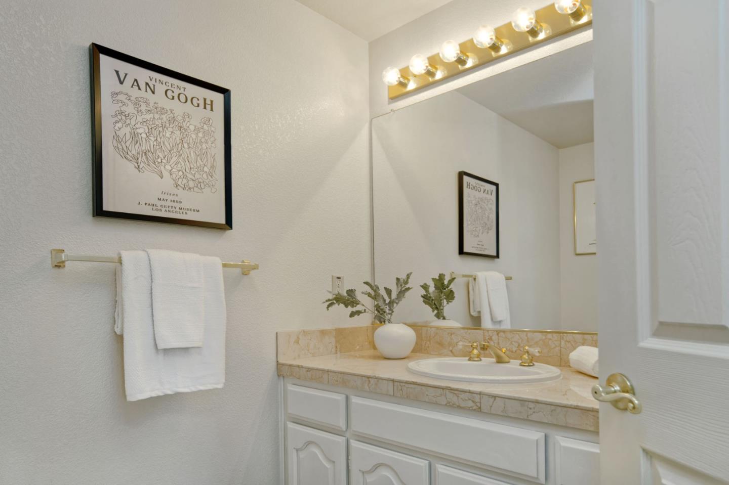 Detail Gallery Image 26 of 57 For 6536 Leyland Park Dr, San Jose,  CA 95120 - 4 Beds | 2/1 Baths