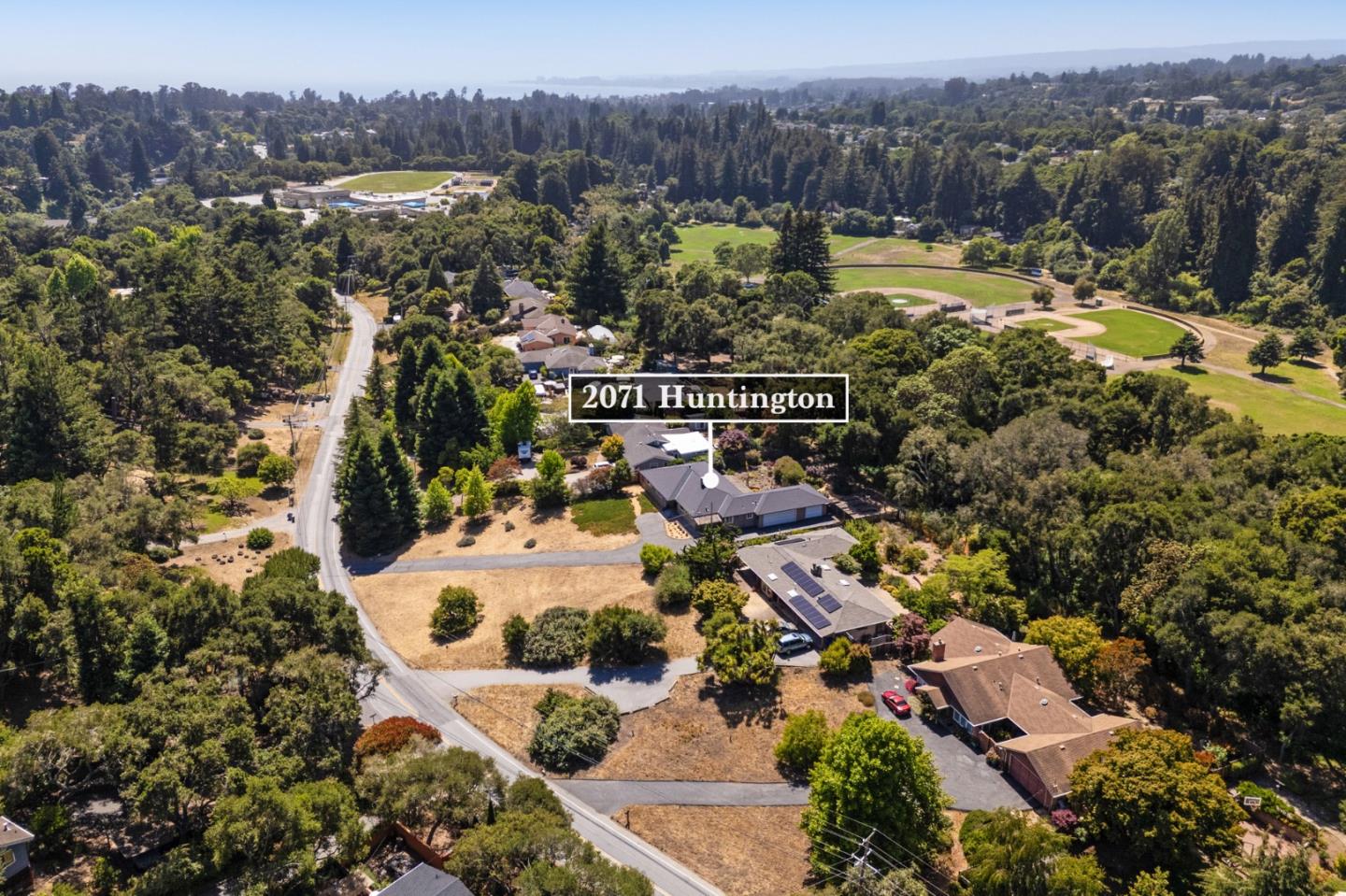 Detail Gallery Image 2 of 53 For 2071 Huntington Dr, Aptos,  CA 95003 - 3 Beds | 2 Baths