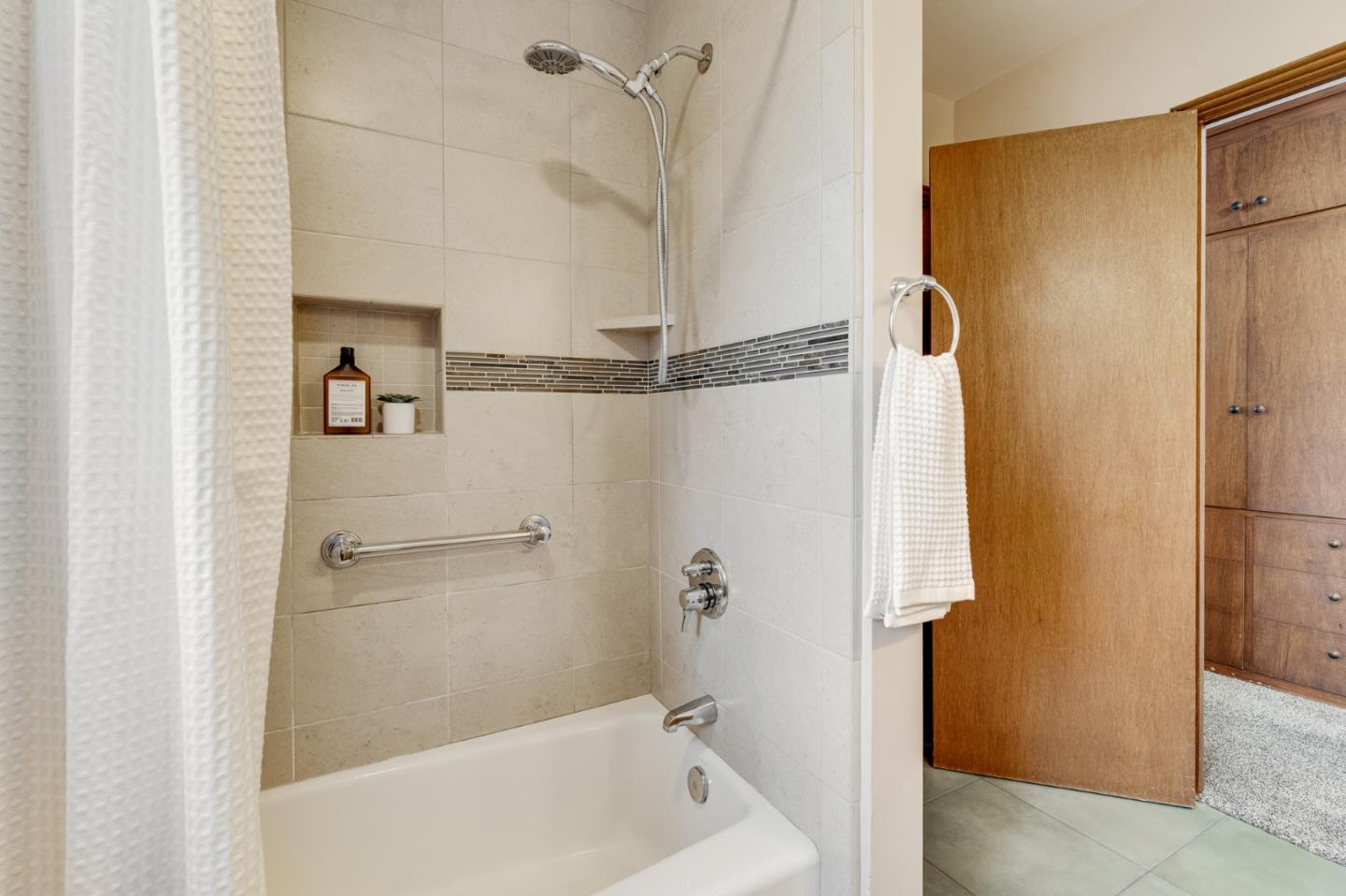 Detail Gallery Image 26 of 53 For 2071 Huntington Dr, Aptos,  CA 95003 - 3 Beds | 2 Baths