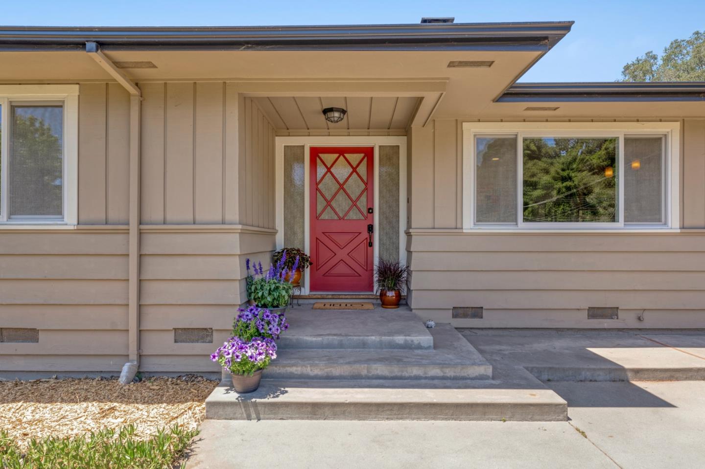 Detail Gallery Image 6 of 53 For 2071 Huntington Dr, Aptos,  CA 95003 - 3 Beds | 2 Baths