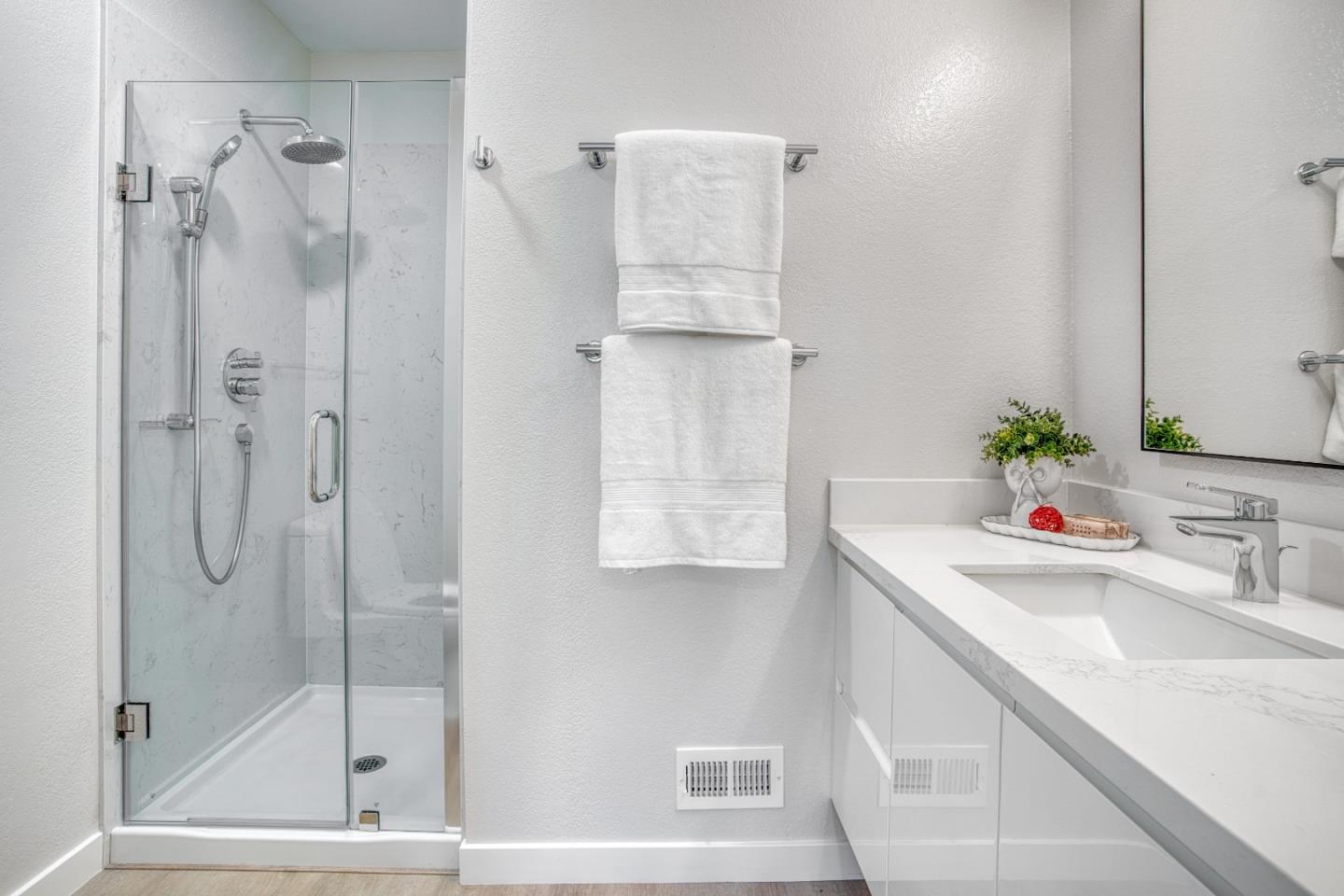 Detail Gallery Image 32 of 65 For 3016 Ironside Ct, San Jose,  CA 95132 - 4 Beds | 2/1 Baths