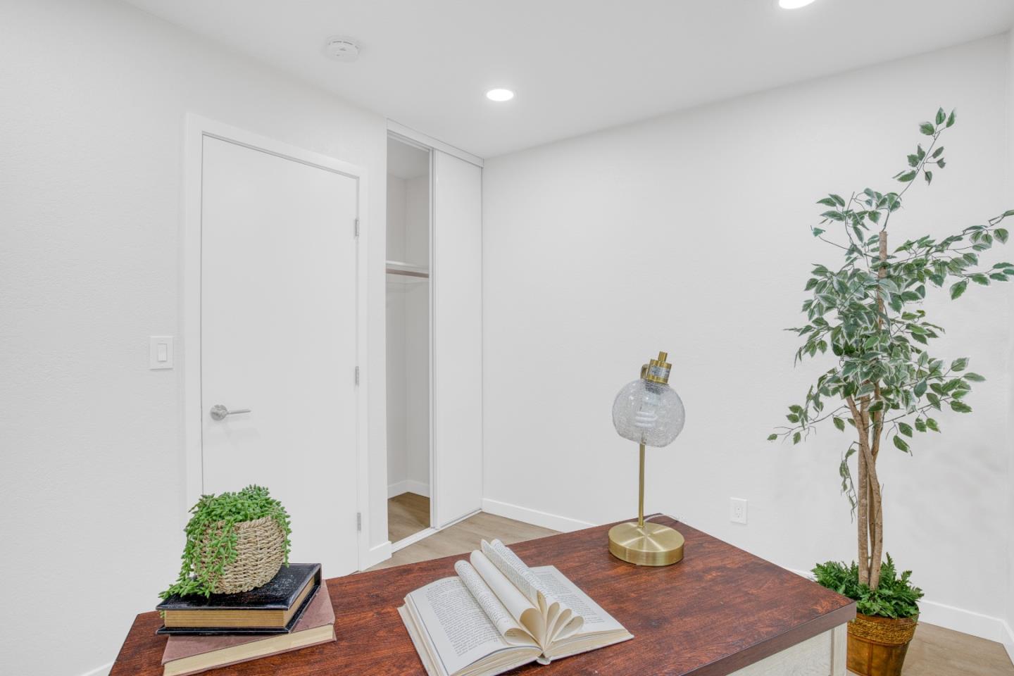 Detail Gallery Image 35 of 65 For 3016 Ironside Ct, San Jose,  CA 95132 - 4 Beds | 2/1 Baths